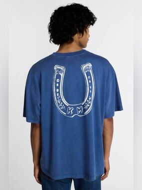 NWT Kacey Lee Horseshoe Graphic t-shirt blue